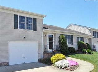 855 Amherst Ln, Brunswick, OH 44212