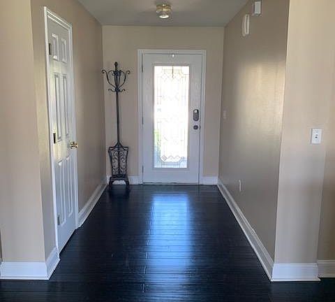 4th image of 2104 Brian Lakes Dr N