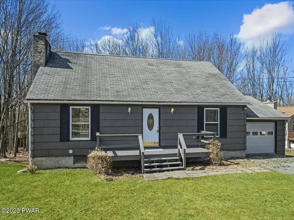 49 Grandview Dr, Lake Ariel, PA 18436