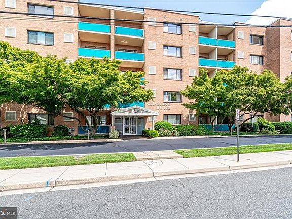 2nd image of 1931 N Cleveland St APT 502