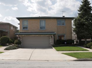 9140 S Cregier Ave, Chicago, IL 60617