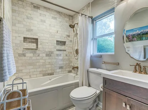 965 Poplar Leaf Rd, Collierville, TN 38017