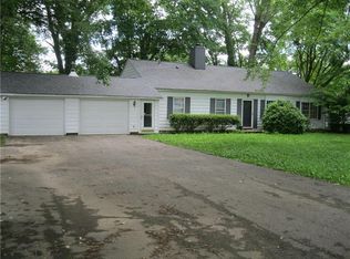 3063 Wallace Dr, New Castle, PA 16105