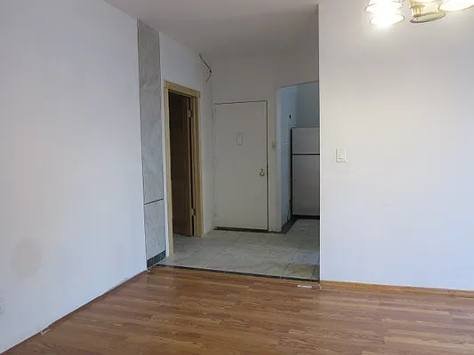 Rented by Target Realty Group | media 15