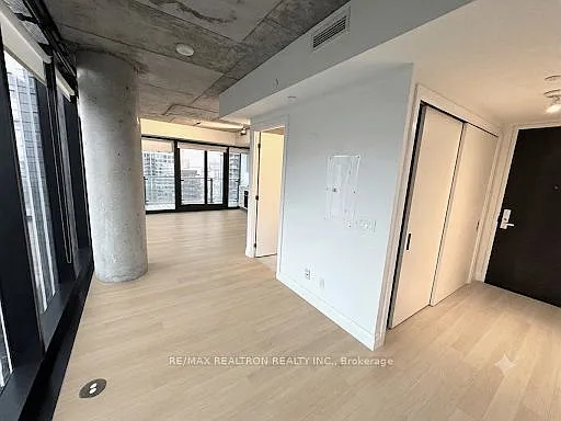 224 King St W #2901 — Photo 9