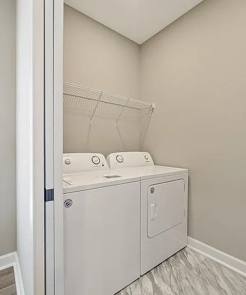 528 Concord Dr — Photo 12