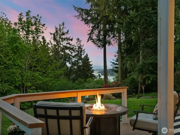 2208 90th Street Ct NW, Gig Harbor, WA 98332