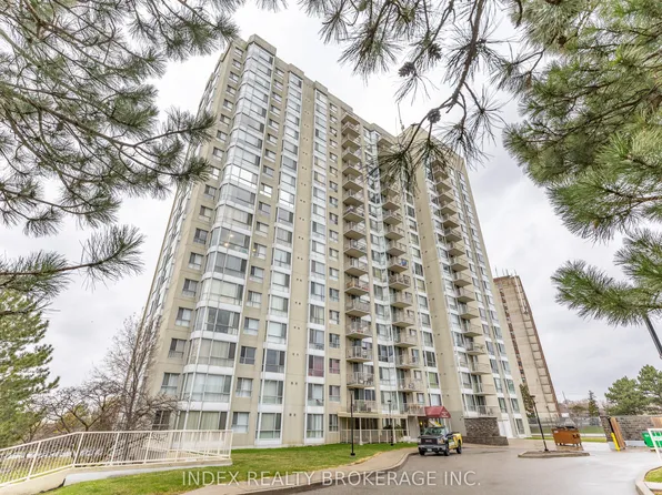 3077 Weston Rd #1704, Toronto, ON M9M 3A1