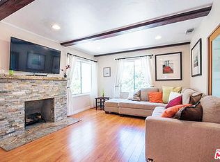 5640 Mammoth Ave, Van Nuys, CA 91401
