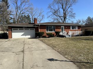 436 Candlestick Dr, Waterford, MI 48328