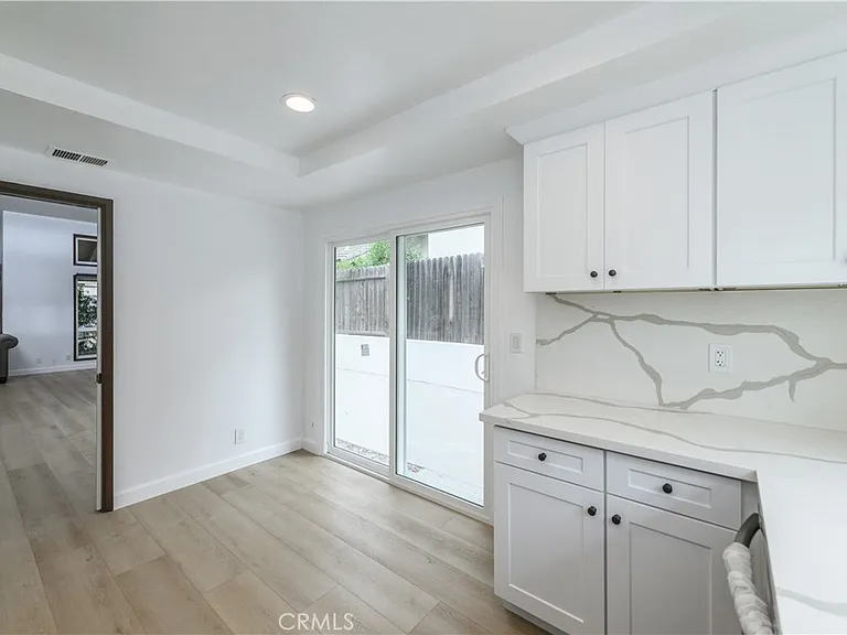5016 Paseo De Vega — Photo 28