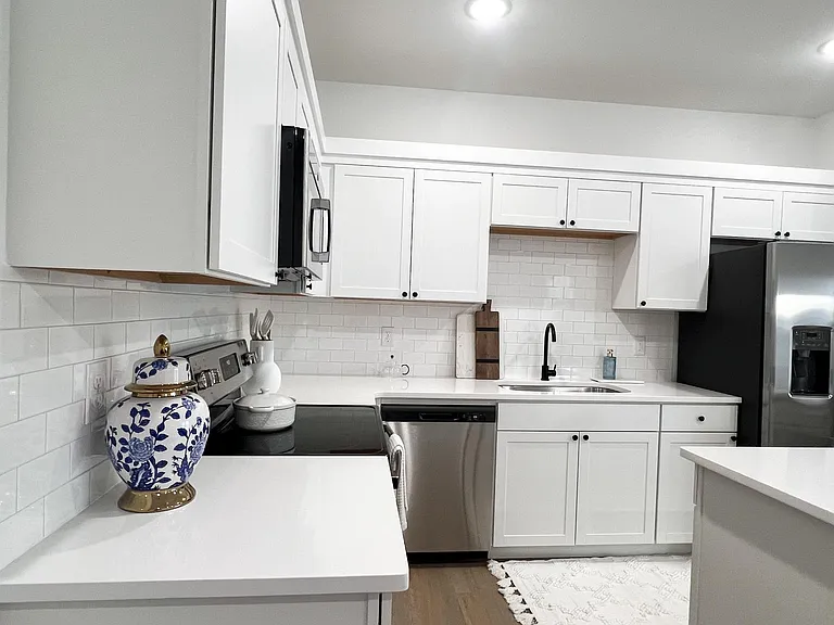 320 Hummingbird Ln — Photo 10