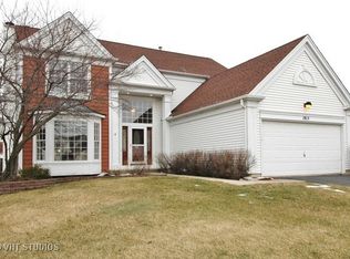 1915 Gleneagle Cir, Elgin, IL 60123
