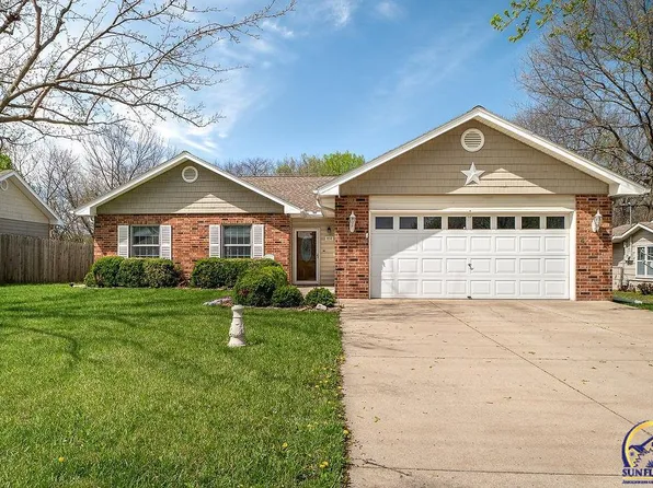 2513 Lincoln St, Emporia, KS 66801