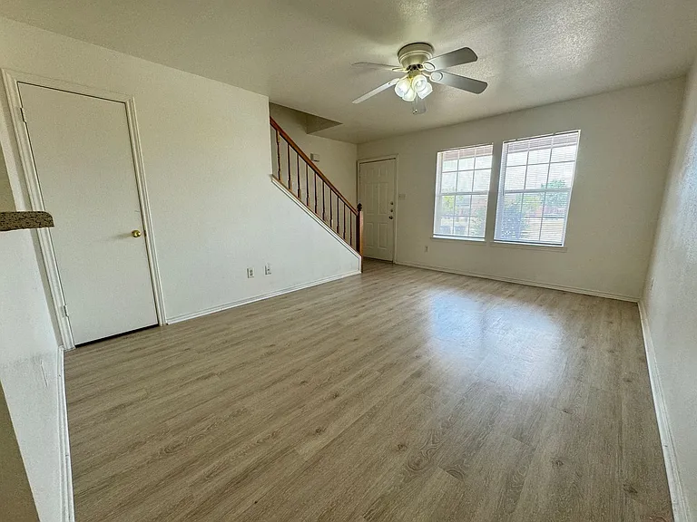 3608 Malibu Ln — Photo 3