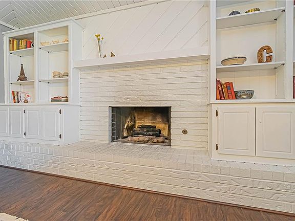 4th image of 12509 High Meadow Dr