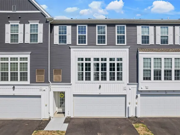 303 Parade St, Cranberry Township, PA 16066