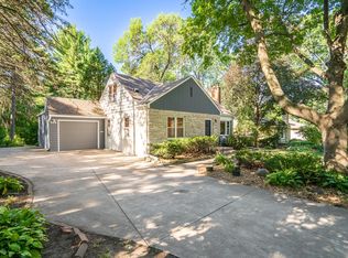 629 Turnpike Rd, Golden Valley, MN 55416