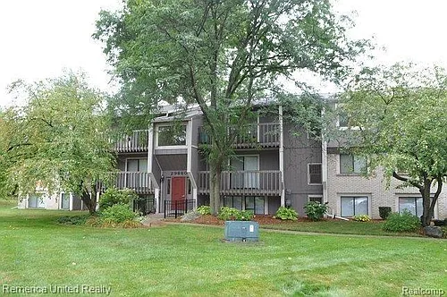 29880 W Twelve Mile Rd #812 Photo 1