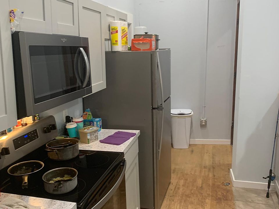 1st image of 304 E Bridge St #1B