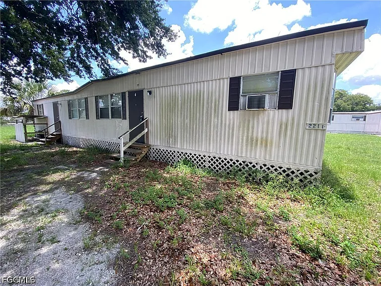 2211 Cantor Ln — Photo 1
