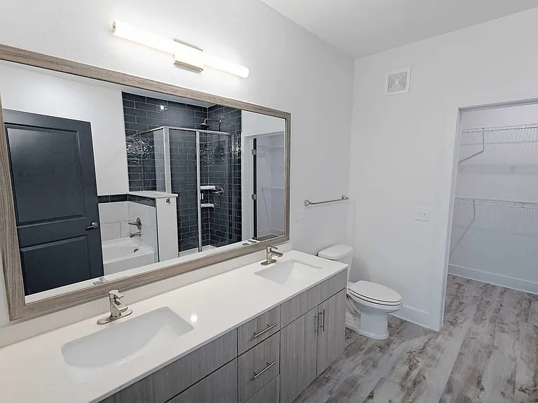 Forena Luxury Living — Photo 110