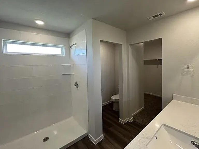 305 Randall Pl — Photo 9
