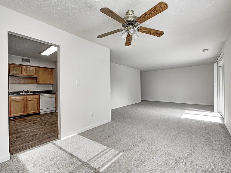 Greenfield Knoll Apartments — Photo 19