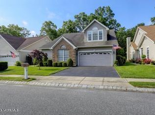 110 Sylvan Lake Blvd, Bayville, NJ 08721