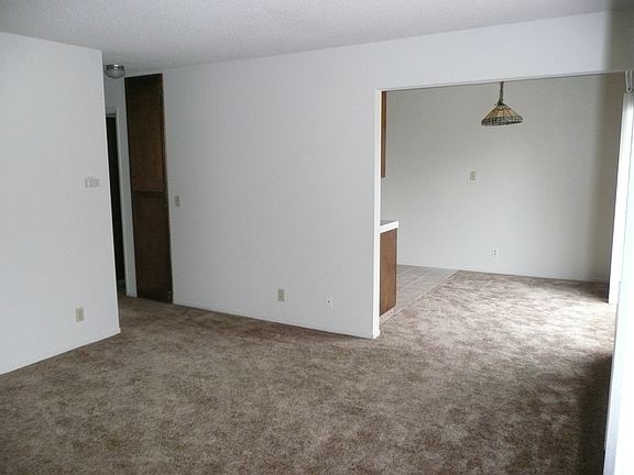 2nd image of 406 W Locust St