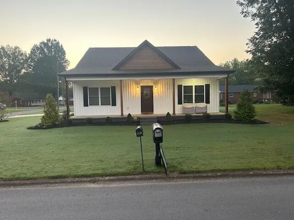 301 N Wilson St, Paris, TN 38242