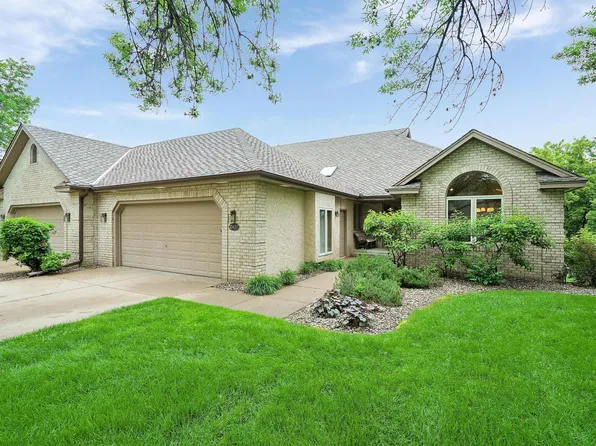 10437 Fawns Way, Eden Prairie, MN 55347