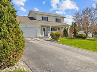 14 Tanglewood Dr, Saint Albans, VT 05478