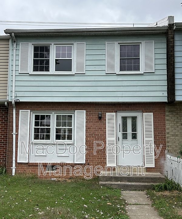 1st image of 2538 Sedgewick Pl