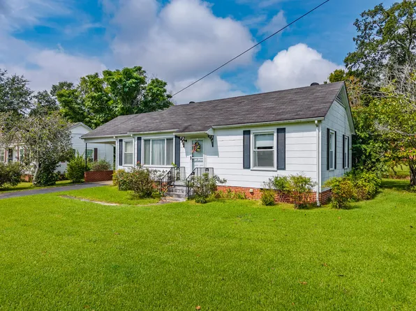 17139 Okahoma St, Coffeeville, MS 38922