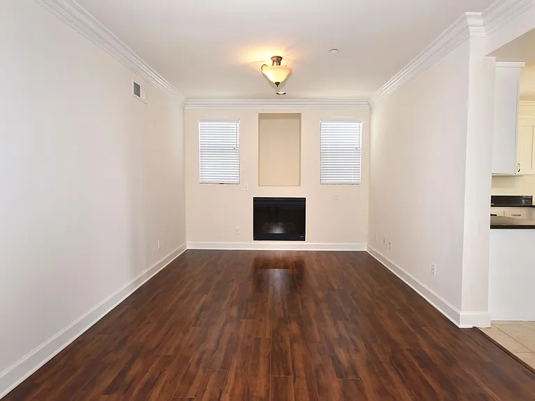 4217 Dixie Canyon Ave #305 — Photo 13