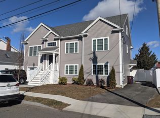 9 Burnett Rd, Revere, MA 02151