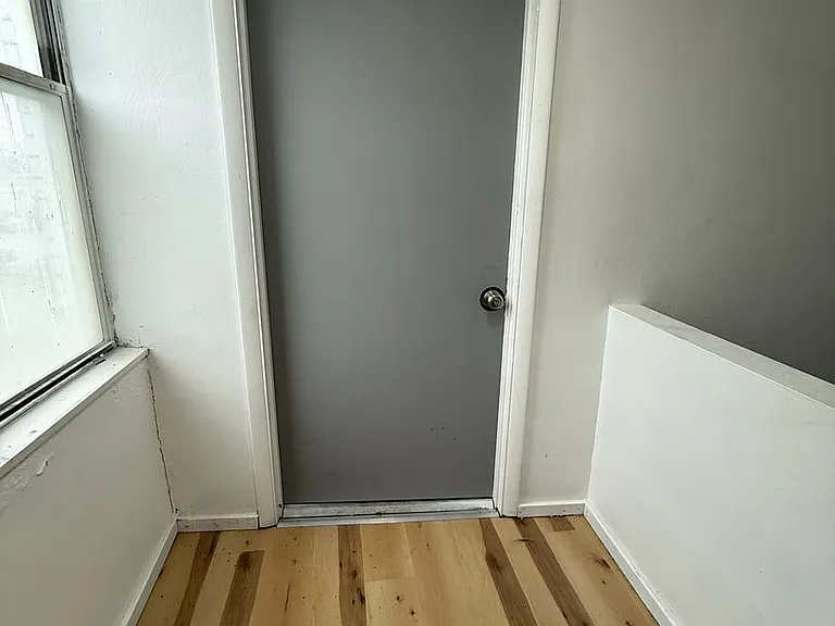 224 Butler St — Photo 2