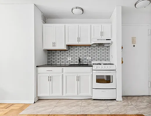 Rented by Compass | media 11