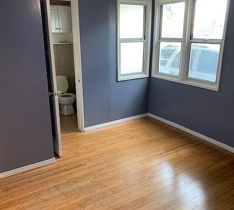 4th image of 4346 W 177th St
