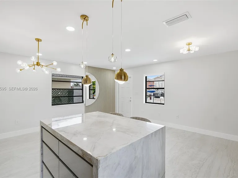 4250 W 10th Ave — Photo 12
