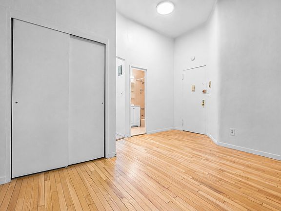 4th image of 46 W 87th St APT 1B