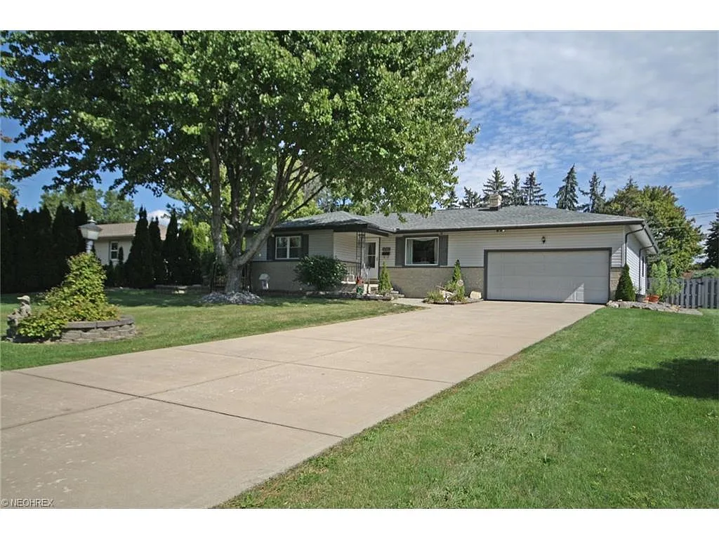 2285 Innwood Dr photo 1