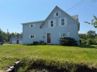 90 Oak Park Rd, Pubnico, NS B0W 2A0