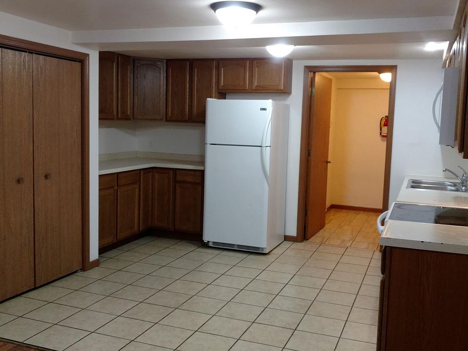 1st image of 316 W River St #0