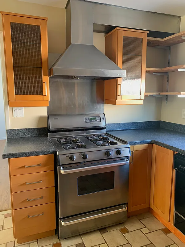 2 bed, 2.0 bath, 1030 sqft, $2,900 — Photo 3