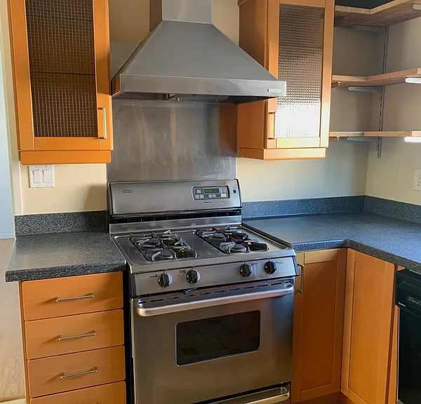 2615 W Grand Ave #A — Photo 3