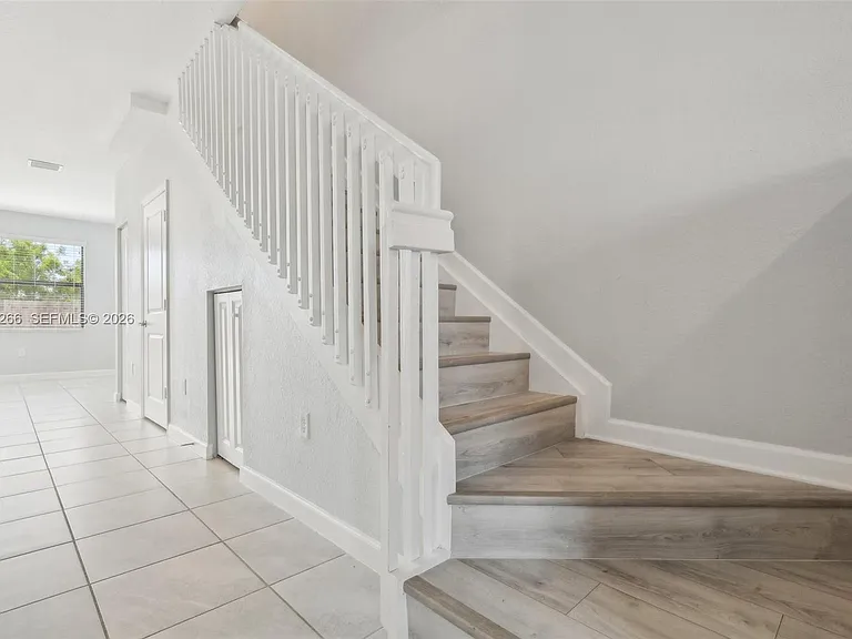 28625 SW 132nd Ct — Photo 3