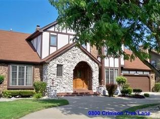 9800 Crimson Tree Ln, Munster, IN 46321