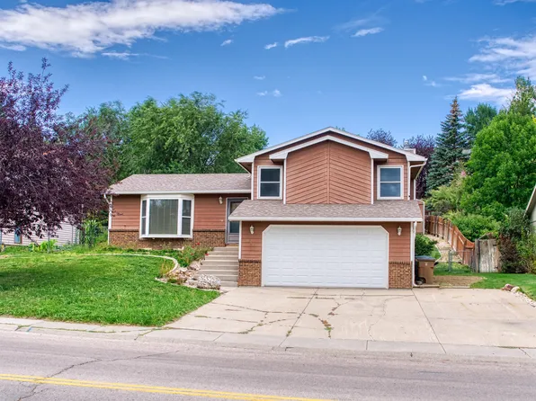 910 Overdale Dr, Gillette, WY 82718